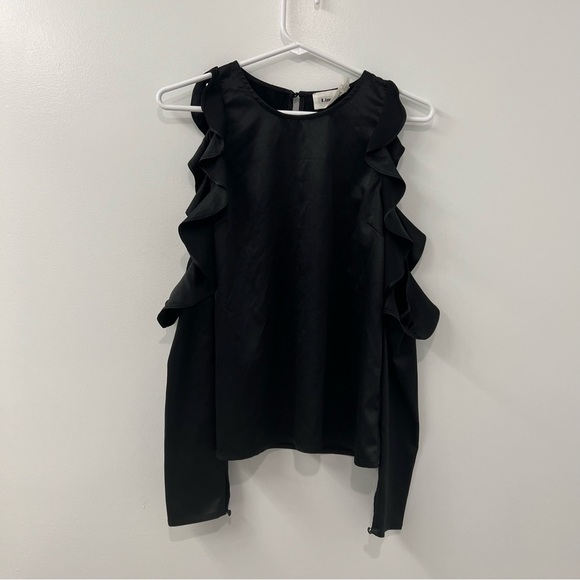 Line & Dot Blouse - Picture 1 of 7